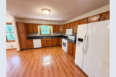 2623 Wellington Drive, Marietta, GA 30062 - Photo 2