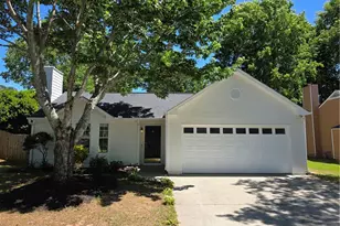 205 Hayward Ln, Lawrenceville, GA 30044 - Photo 2
