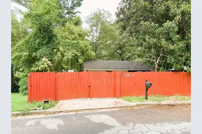 1551 Ferno Drive NW, Atlanta, GA 30318 - Photo 2
