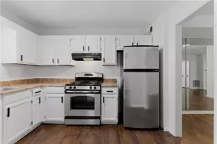 2216 Wellington Cir, Lithonia, GA 30058 - Photo 6