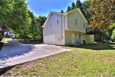 353 Fall View Court, Winder, GA 30680 - Photo 6