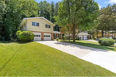 2461 Woodside Way, Atlanta, GA 30341 - Photo 2