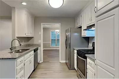 142 Hartwood Drive, Woodstock, GA 30189 - Photo 6