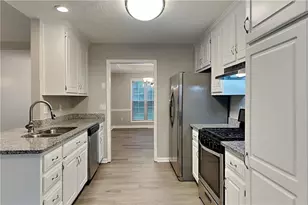 142 Hartwood Dr, Woodstock, GA 30189 - Photo 6