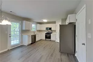 2896 Spence Ct, Dacula, GA 30019 - Photo 6
