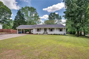 804 Whitehall Dr, Lawrenceville, GA 30043 - Photo 2