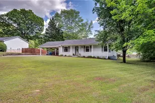 804 Whitehall Dr, Lawrenceville, GA 30043 - Photo 4