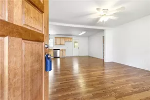 162 Orchard Cir, Jefferson, GA 30529 - Photo 4