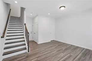 1422 Creekside Circle, Atlanta, GA 30318 - Photo 4