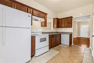 321 Village Dr, Loganville, GA 30052 - Photo 10