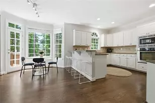 2046 Kinsmon Dr, Marietta, GA 30062 - Photo 16