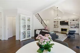 2046 Kinsmon Dr, Marietta, GA 30062 - Photo 2