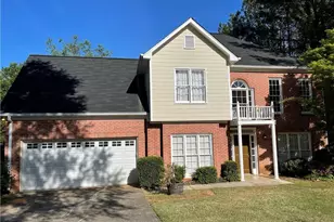 10730 Pinewalk Forest Cir, Alpharetta, GA 30022 - Photo 2