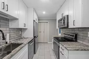 1704 Brighton Point, Atlanta, GA 30328 - Photo 6