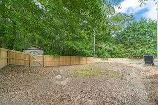 804 Pebble Pl, Loganville, GA 30052 - Photo 40