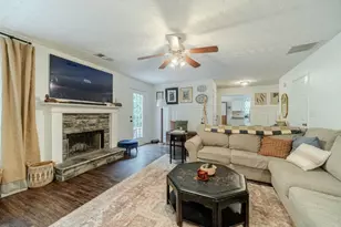 804 Pebble Pl, Loganville, GA 30052 - Photo 10