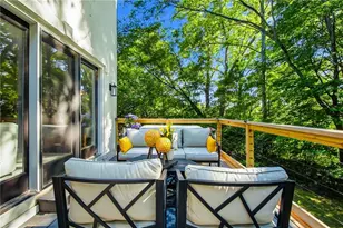 39 Plantation Dr NE, Atlanta, GA 30324 - Photo 20