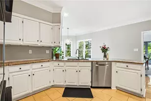 39 Plantation Dr NE, Atlanta, GA 30324 - Photo 26