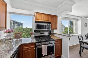 2479 Peachtree Rd NE, Atlanta, GA 30305 - Photo 10