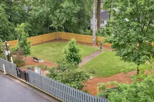 2479 Peachtree Rd NE, Atlanta, GA 30305 - Photo 30