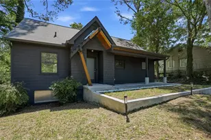 439 Oak Dr, Stone Mountain, GA 30083 - Photo 2