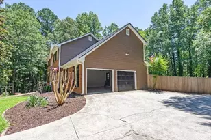 10560 Haynes Bridge Rd, Alpharetta, GA 30022 - Photo 6