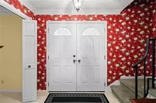 465 Pine Forest Dr, Lawrenceville, GA 30046 - Photo 2