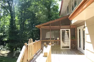 4989 Mountclaire Rd, Stone Mountain, GA 30087 - Photo 22