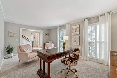 5127 Wellshire Place, Dunwoody, GA 30338 - Photo 4