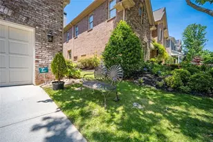 415 Wembley Cir, Atlanta, GA 30328 - Photo 6