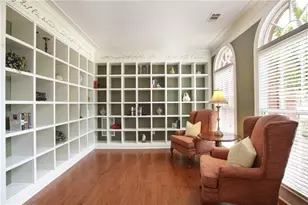 630 Lake Medlock Ct, Alpharetta, GA 30022 - Photo 10