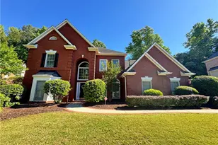 630 Lake Medlock Ct, Alpharetta, GA 30022 - Photo 2