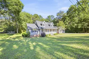 111 Mt Vernon Dr, Calhoun, GA 30701 - Photo 2