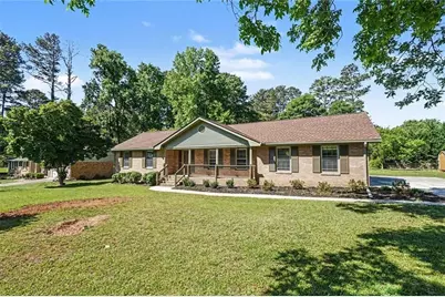 1697 Fremont Drive SW, Stone Mountain, GA 30087 - Photo 28