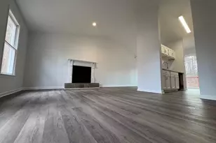 782 Fox Valley Dr, Stone Mountain, GA 30088 - Photo 2