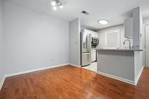 305 Granville Ct, Atlanta, GA 30328 - Photo 10