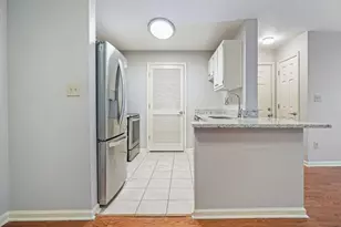 305 Granville Ct, Atlanta, GA 30328 - Photo 14