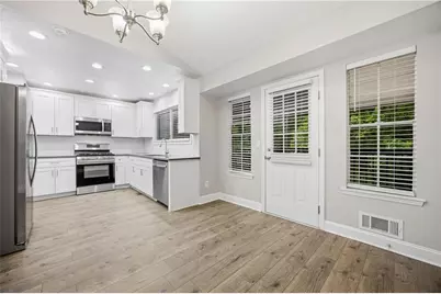 3021 Munson Court, Snellville, GA 30039 - Photo 4