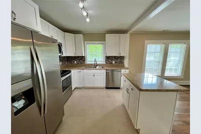 221 Bellview Street, Winder, GA 30680 - Photo 14