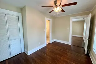 221 Bellview St, Winder, GA 30680 - Photo 6