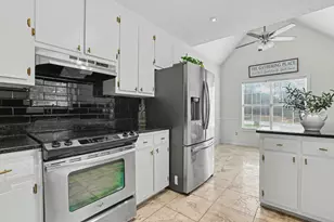 2925 Shane Dr, Snellville, GA 30078 - Photo 10