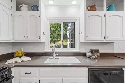 530 Woodline Court, Roswell, GA 30076 - Photo 14