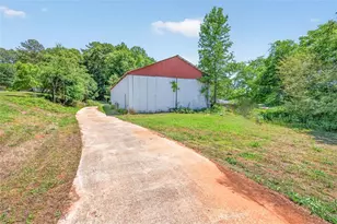 671 Ebenezer Church Rd, Jefferson, GA 30549 - Photo 34