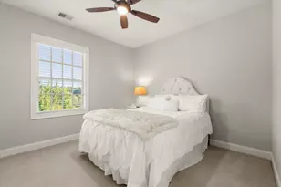 1010 Celebration Dr, Roswell, GA 30076 - Photo 32