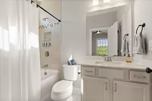1010 Celebration Dr, Roswell, GA 30076 - Photo 32