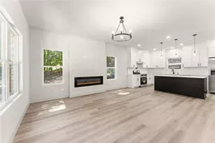388 Oakland Dr, Gainesville, GA 30501 - Photo 10