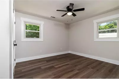 45 E Rocky Street NE, White, GA 30184 - Photo 32