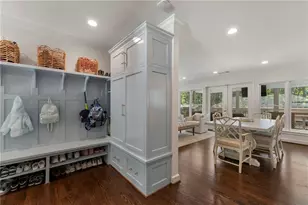 4770 Chatworth Ct, Atlanta, GA 30342 - Photo 18