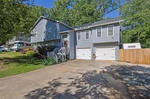 2301 Lessie Maude Dr, Marietta, GA 30066 - Photo 1