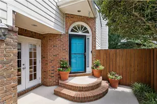 1827 Rockridge Pl NE, Atlanta, GA 30324 - Photo 2